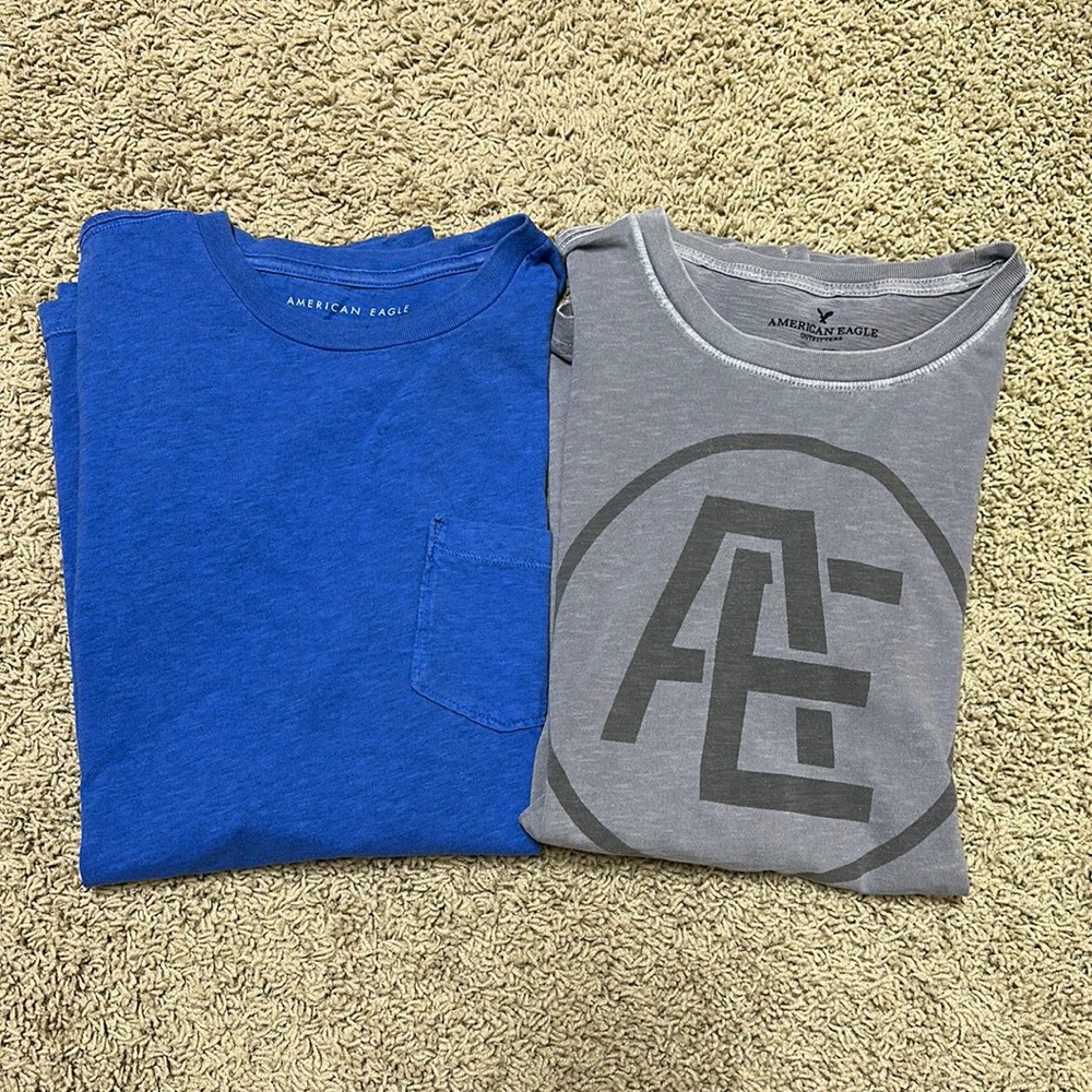 American eagle 2 pack of t shirts
